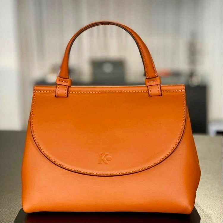 Klein luxe crossbody tasje design Meggy K Munich