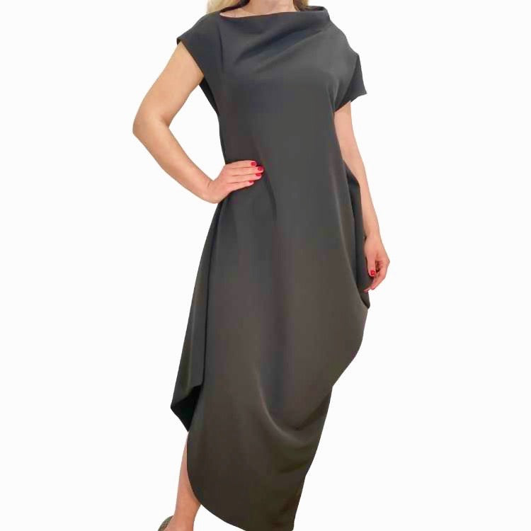 Maxi jurk met asymmetrische hals en zoom