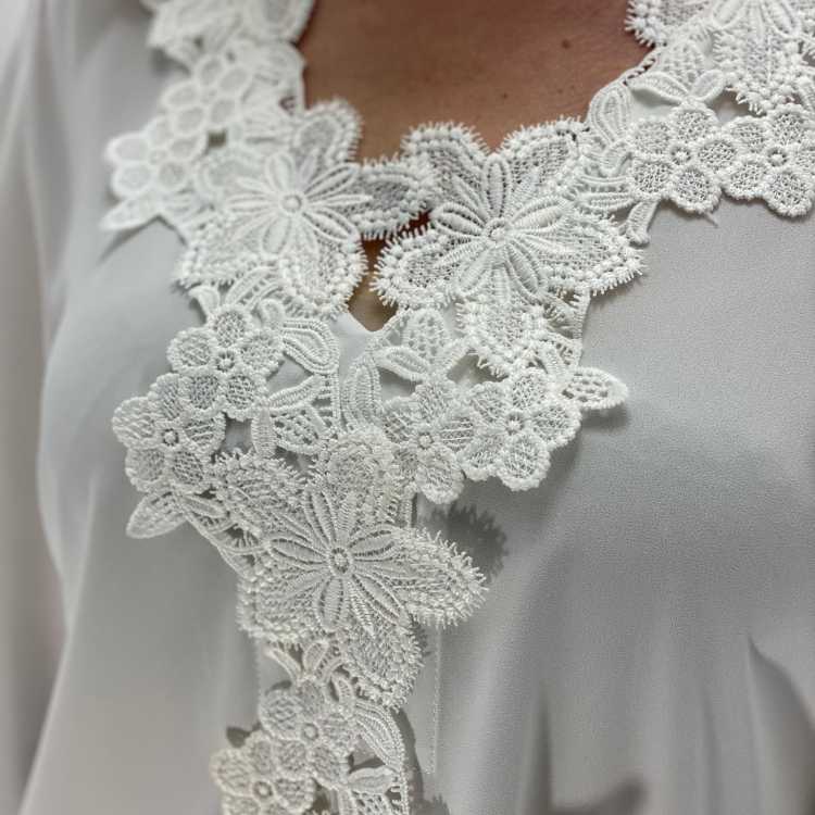 Blouse /Tuniek met kant
