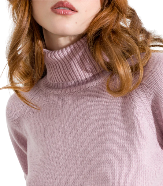 Cashmere Blend Cropped Turtleneck Sweater – Antique Rose