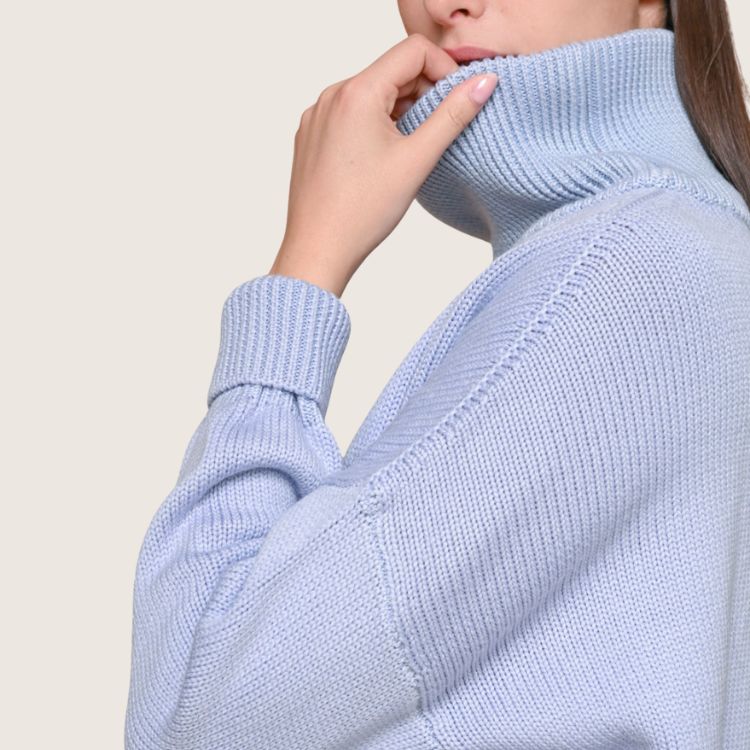 Merino Fine Knit Sweater in lichtblauwe kleur