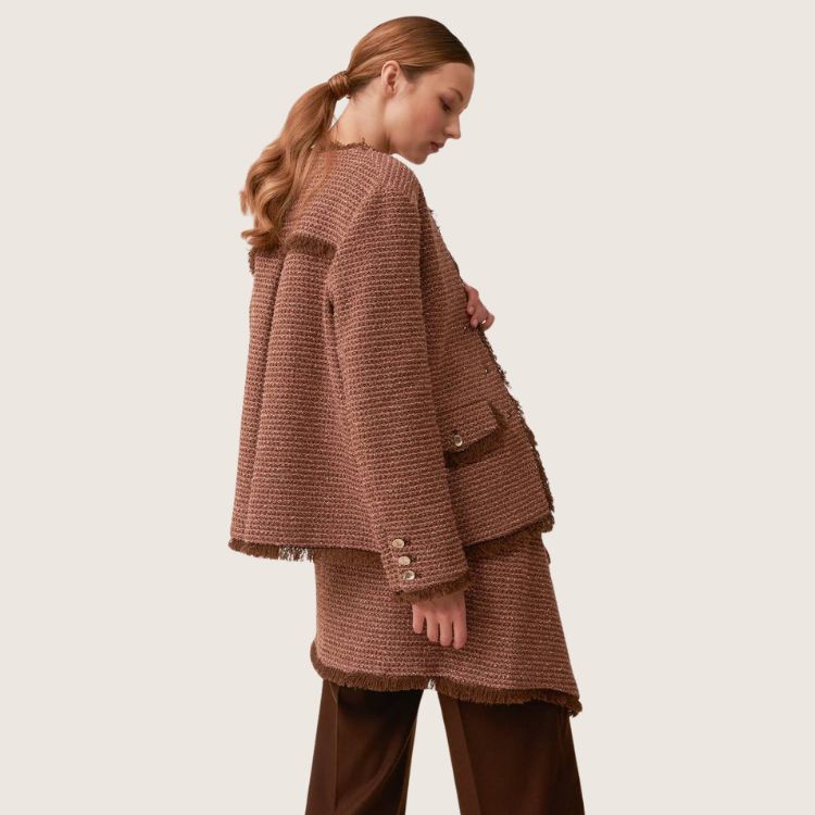 Elegante Italiaanse blazer met subtiele glans – drie knopen