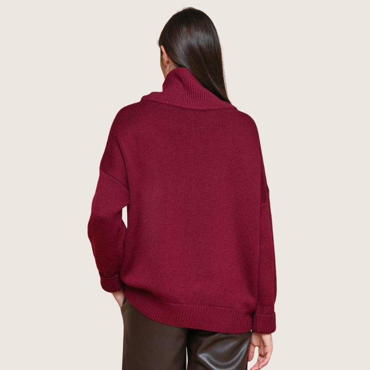 Merino Fine Knit Sweater in bordeaux