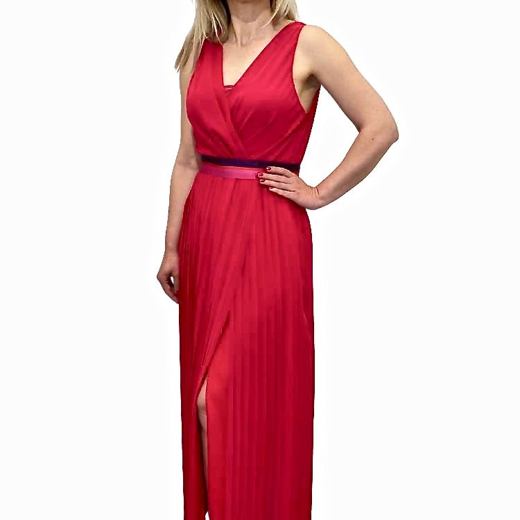 Maxi jurk met plisserok en contrast ceintuur