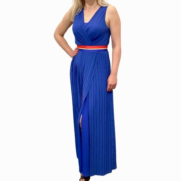 Maxi jurk met plisserok en contrast ceintuur