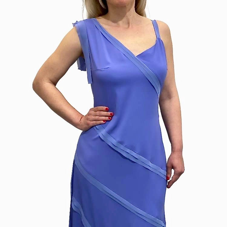 Avond maxi jurk met asymmetrische voorkant
